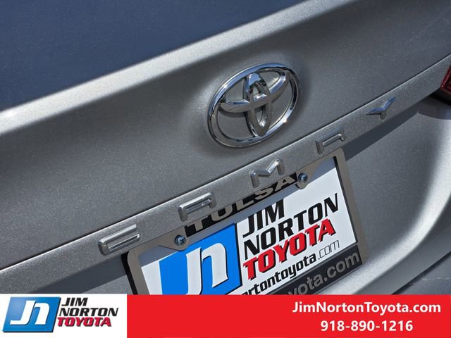 Used 2024 Toyota Camry LE FWD image 11