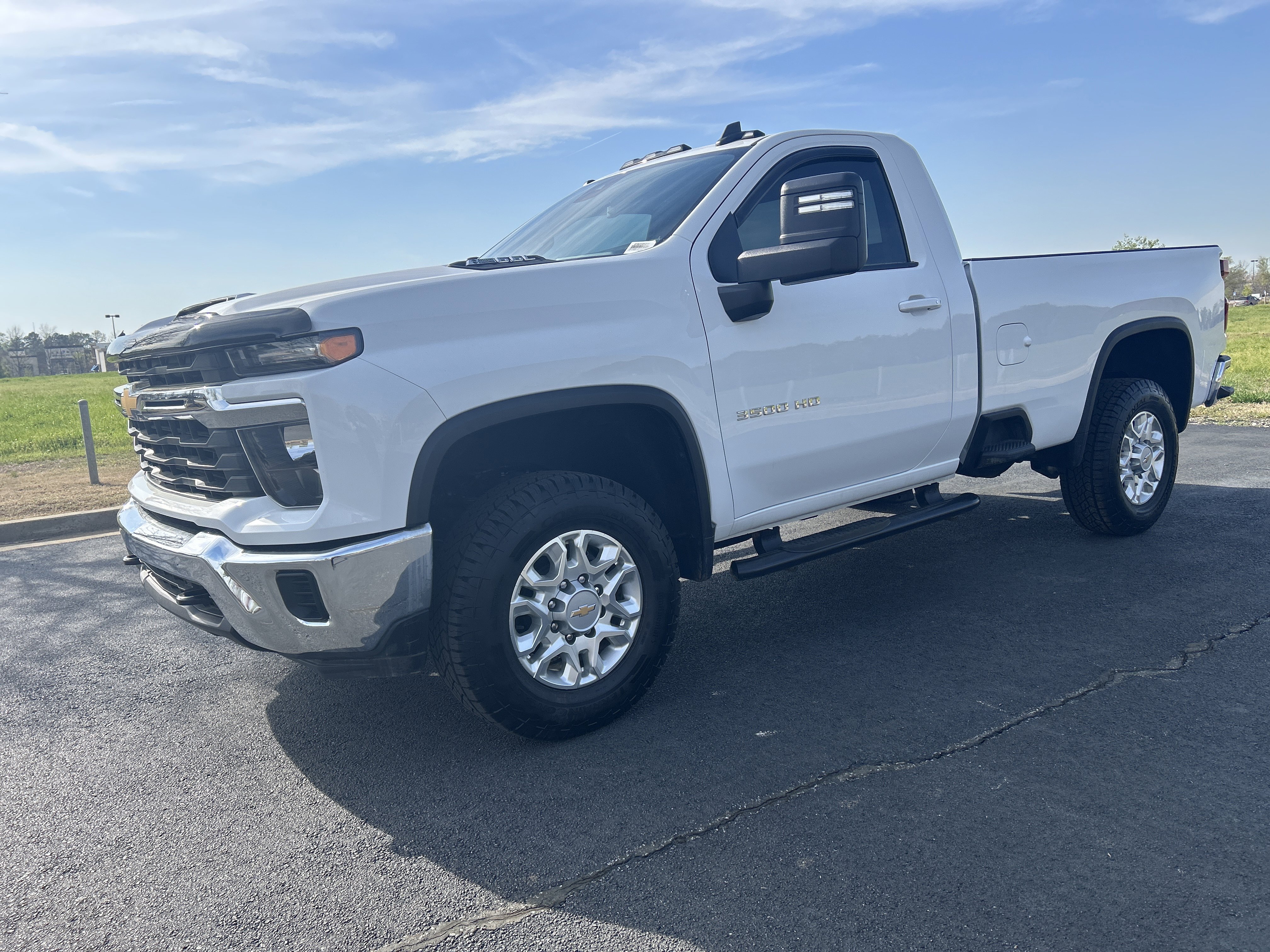 Used 2024 Chevrolet Silverado 3500 LT RWD image 5