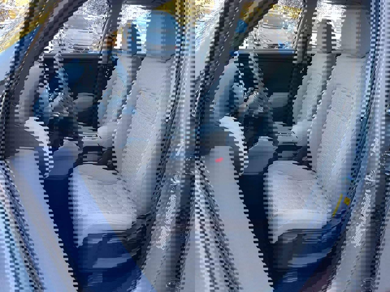 Used 2025 Honda HR-V LX image 14