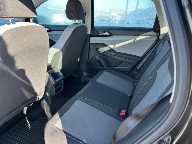 Used 2022 Volkswagen Taos S AWD/4WD image 12