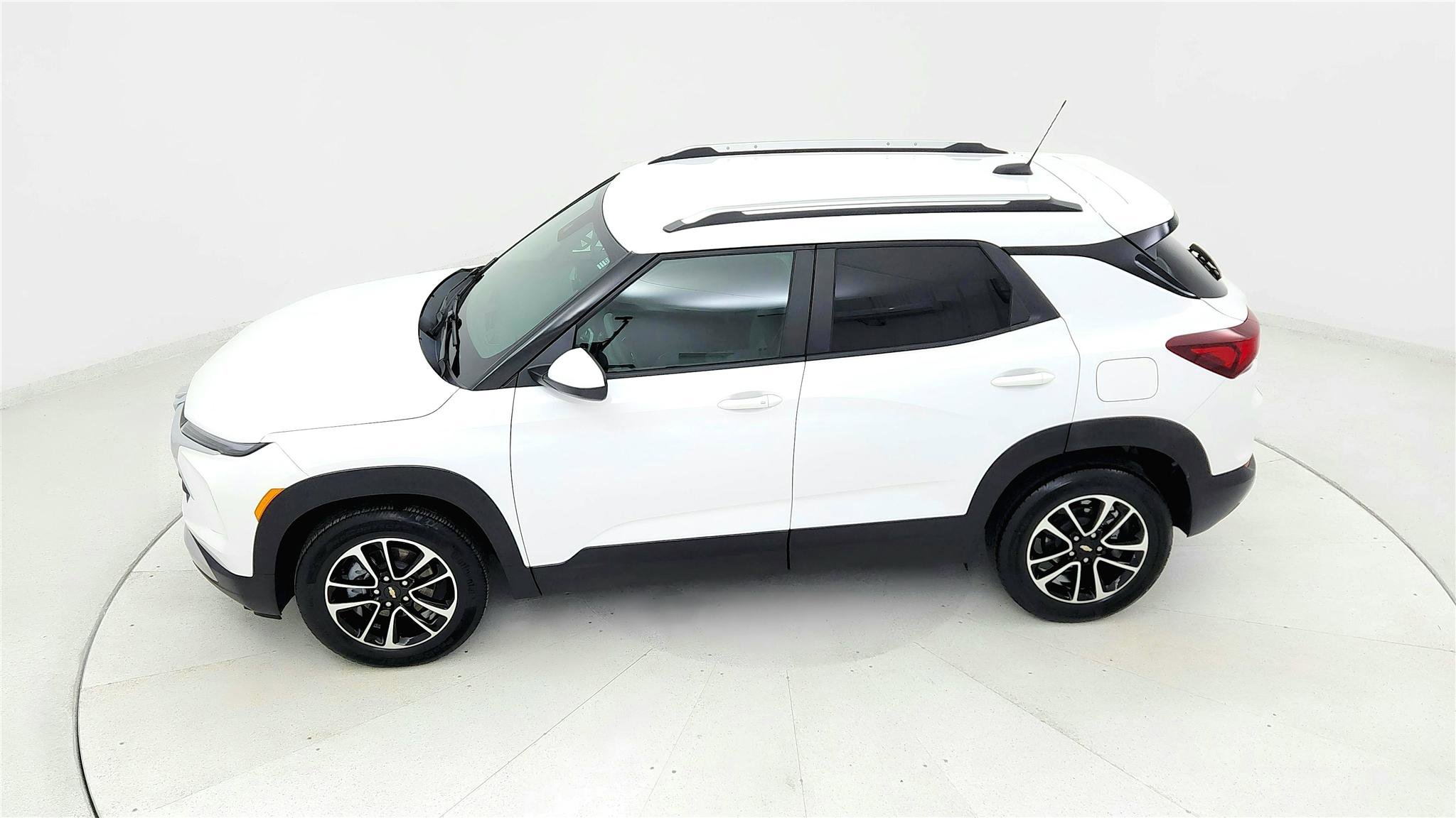 Used 2025 Chevrolet TrailBlazer LT image 14