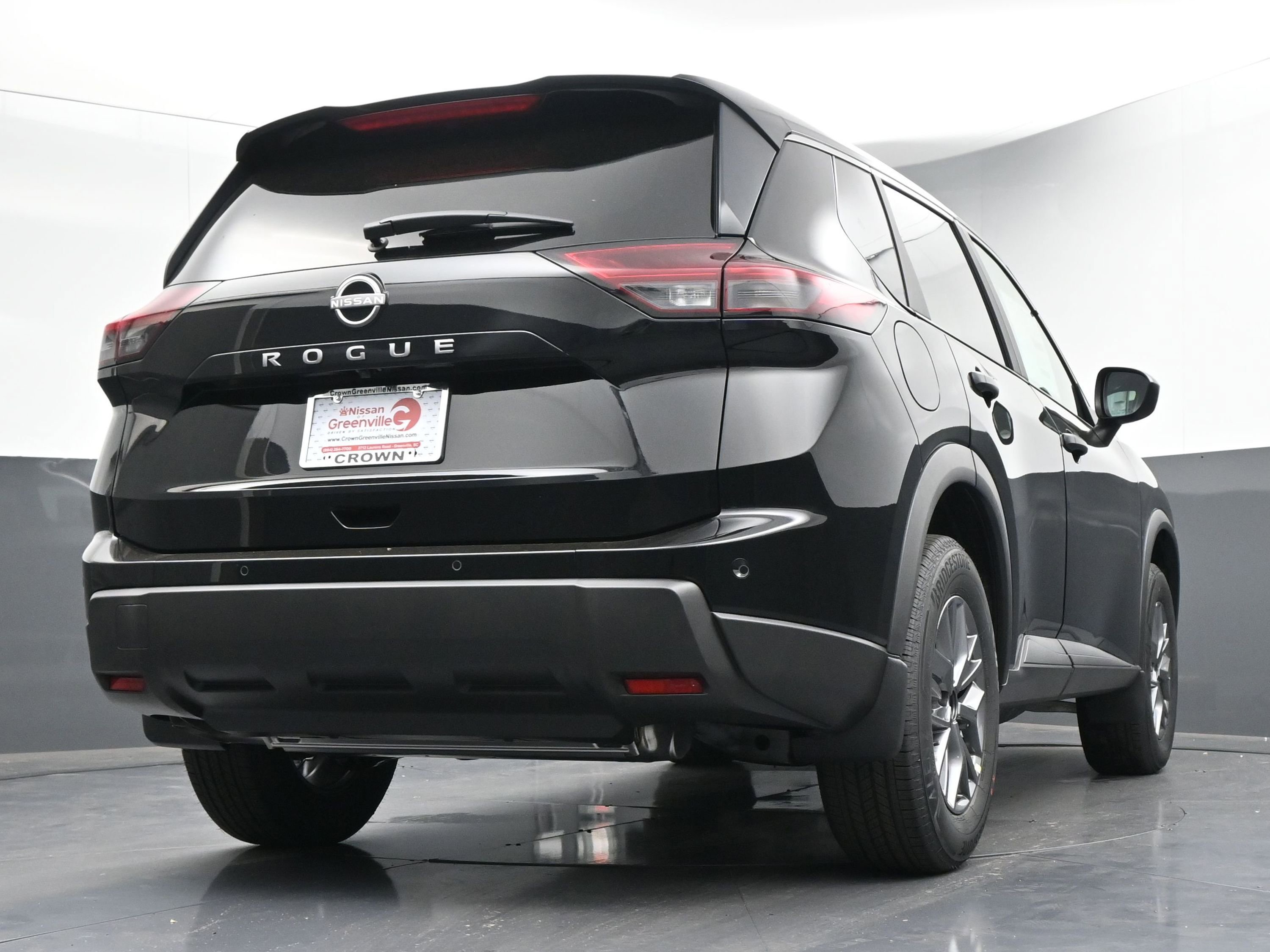 Certified 2025 Nissan Rogue S image 14