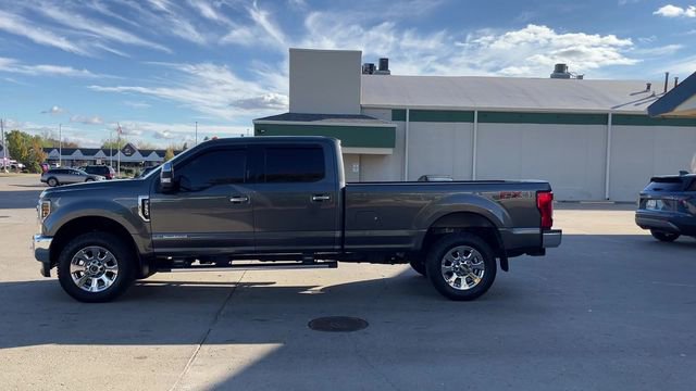 Used 2019 Ford F350 Lariat w/ Chrome Package image 5