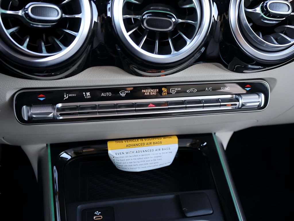 New 2026 Mercedes-Benz GLB 250 4MATIC image 26
