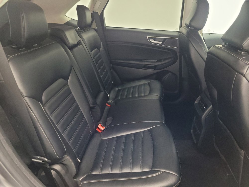 Used 2023 Ford Edge SEL image 19