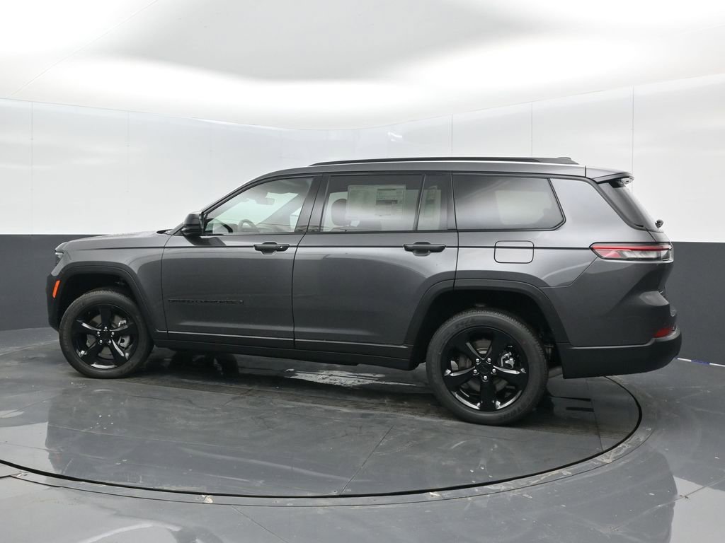 New 2025 Jeep Grand Cherokee L Altitude image 5