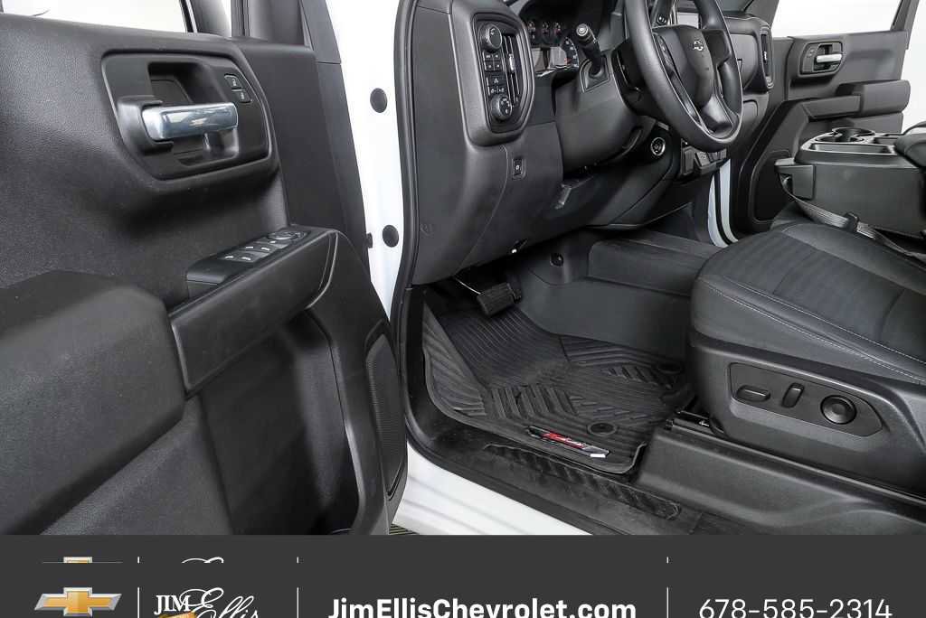 Certified 2023 Chevrolet Silverado 1500 Custom Trail Boss w/ LPO, Dark Essentials Package image 7