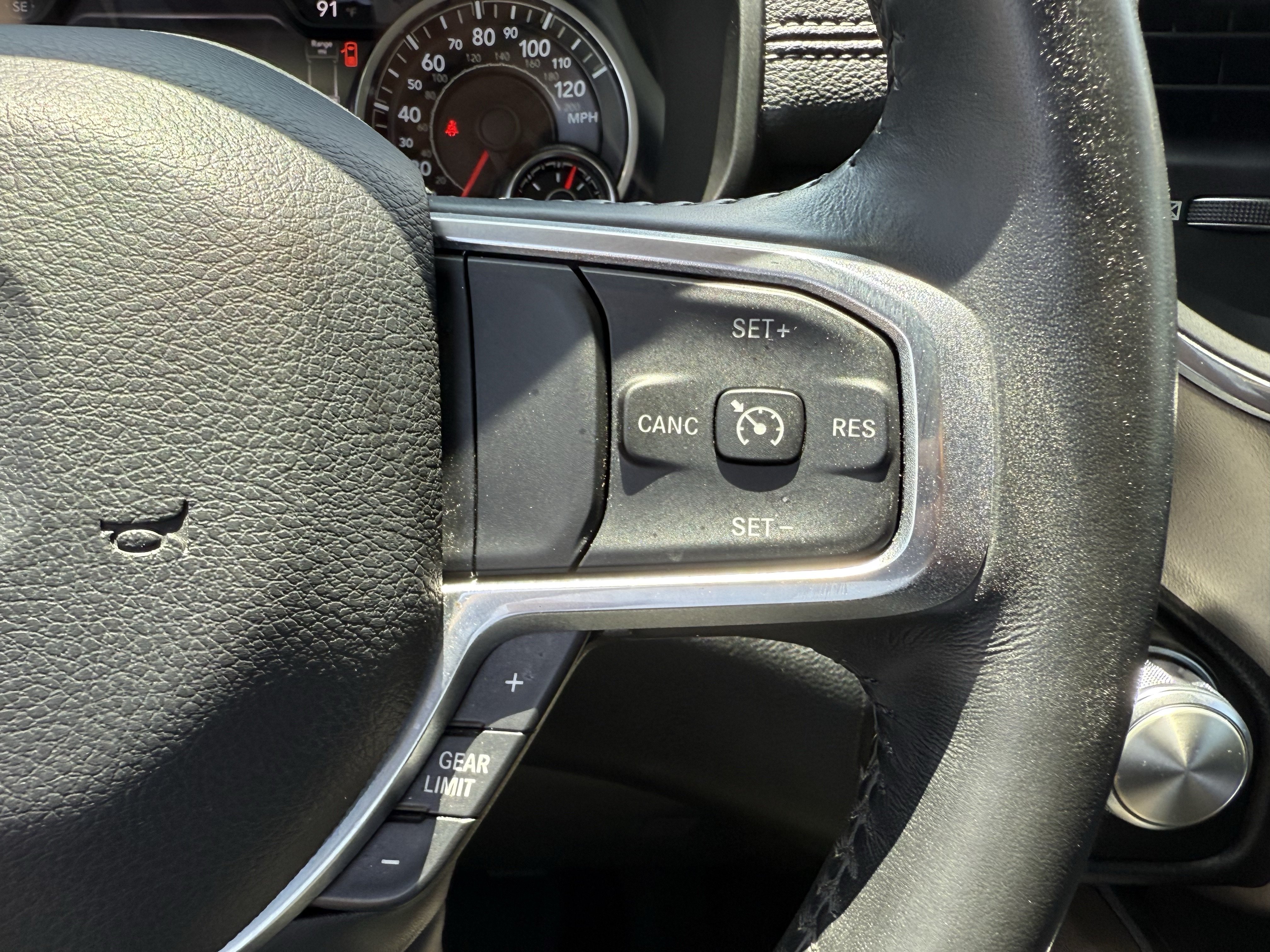 Used 2021 RAM 1500 Laramie RWD image 20