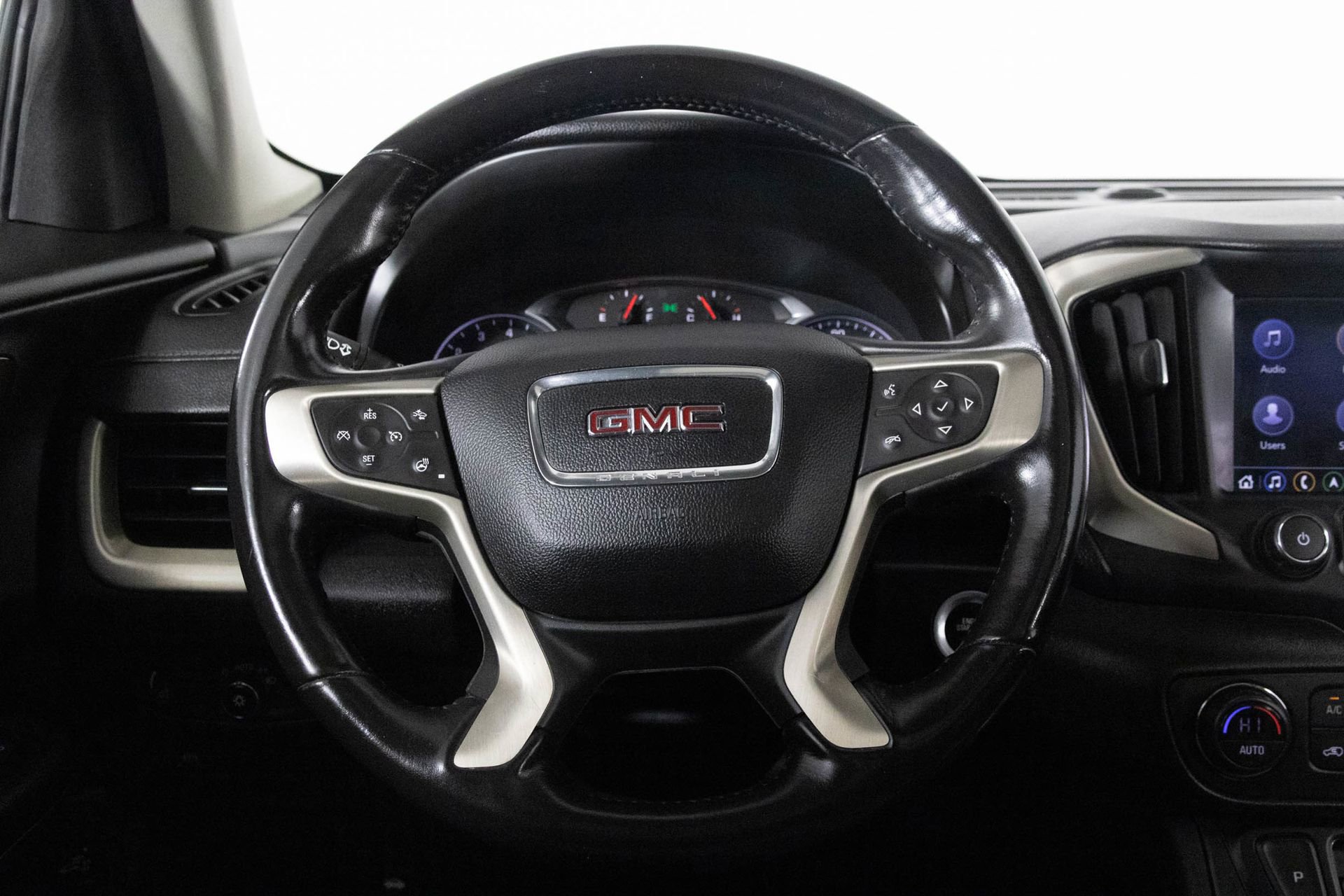 Used 2019 GMC Terrain Denali w/ Advanced Safety Package image 28