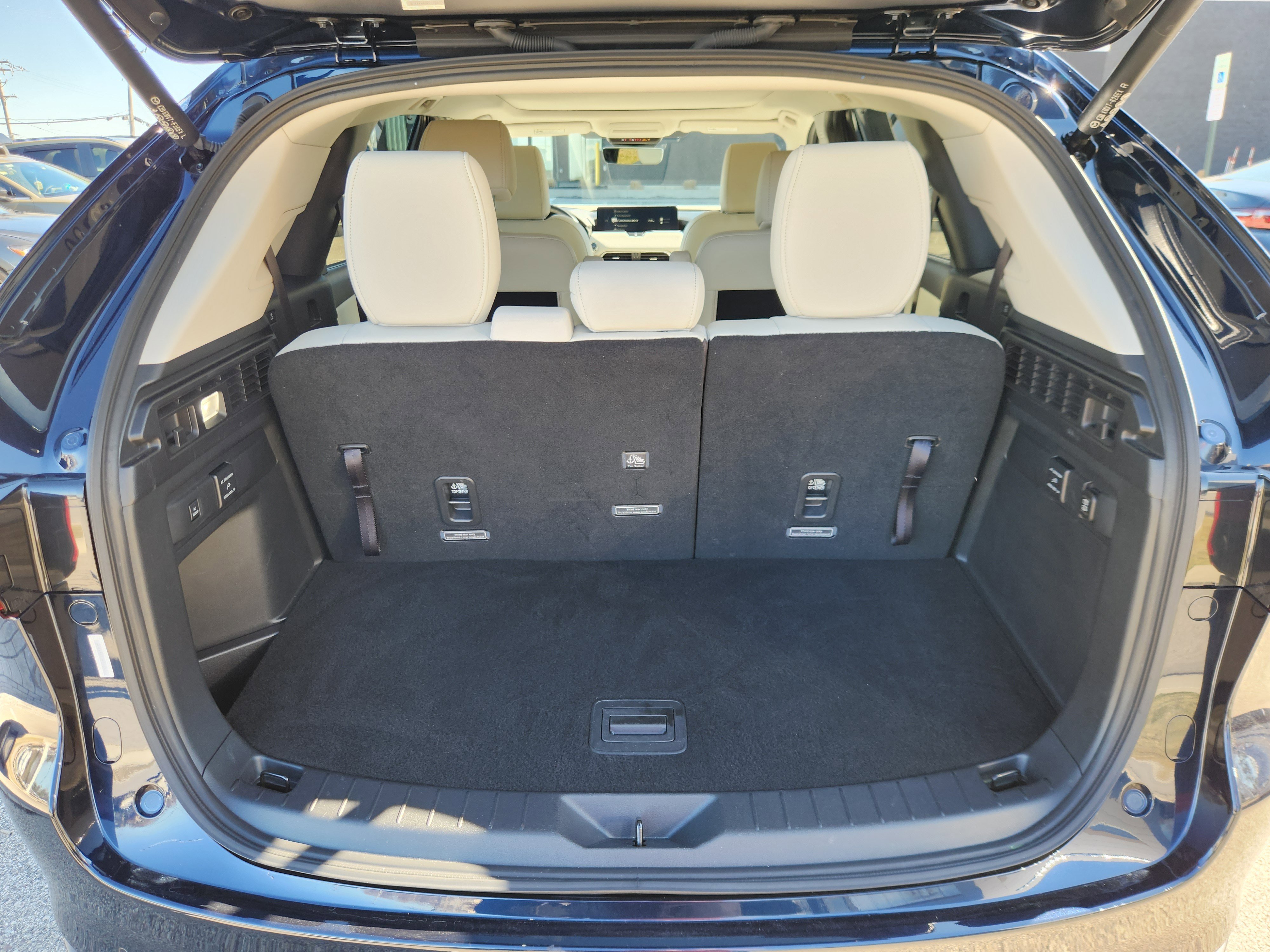 Certified 2024 MAZDA CX-90 Plug-In Hybrid w/ Premium Plus image 21