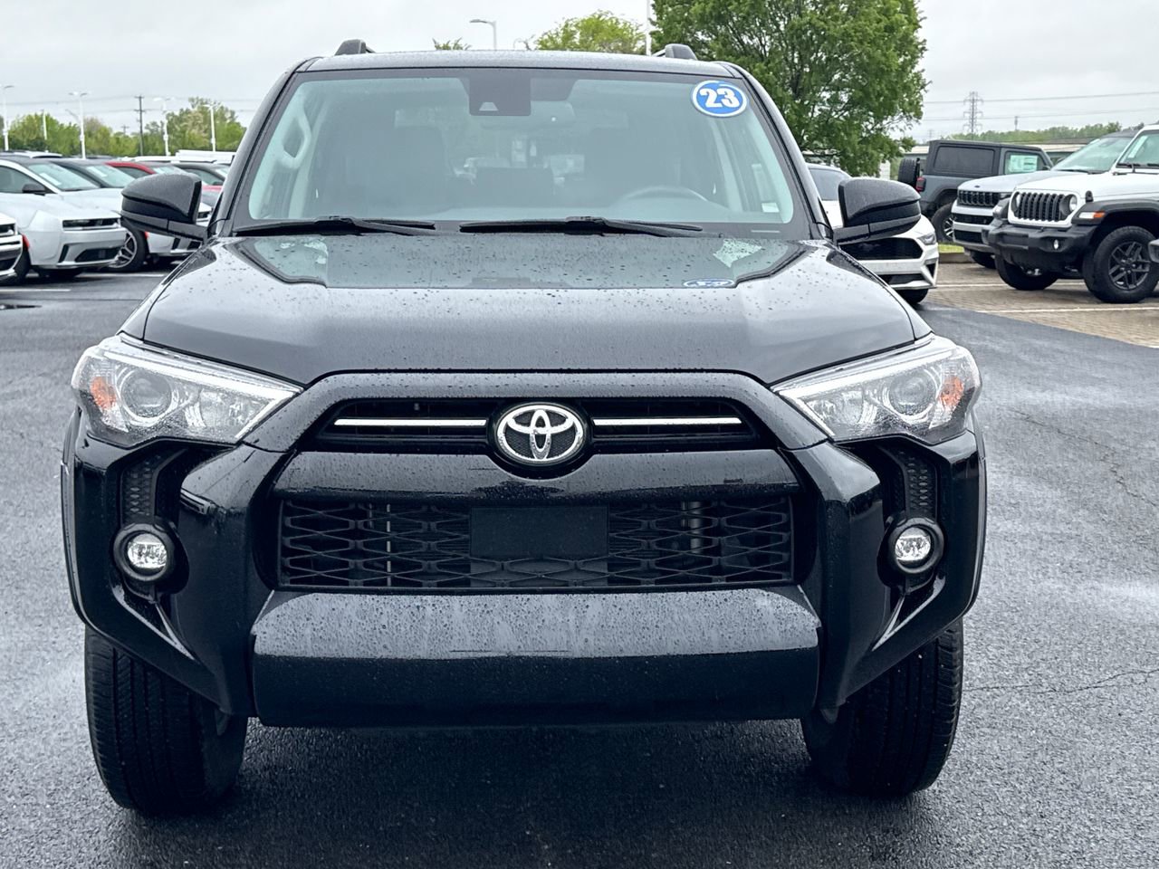 Used 2023 Toyota 4Runner SR5 AWD/4WD image 8