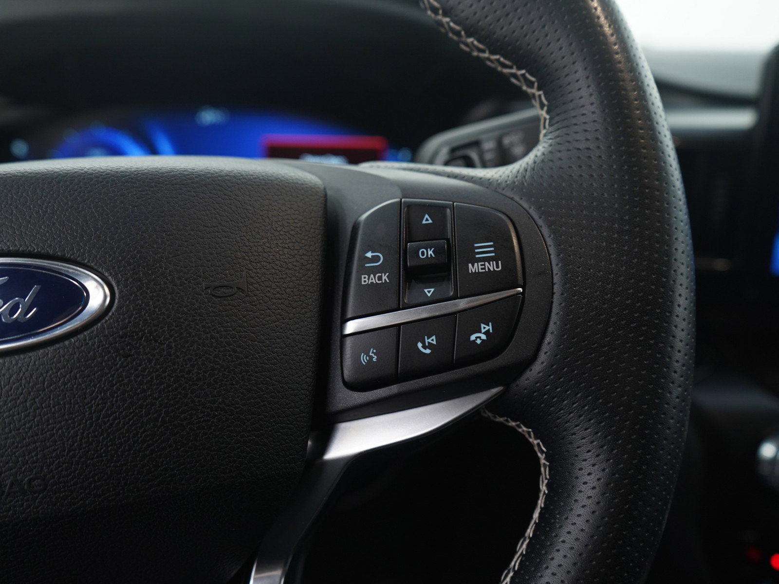 Used 2020 Ford Explorer ST image 32