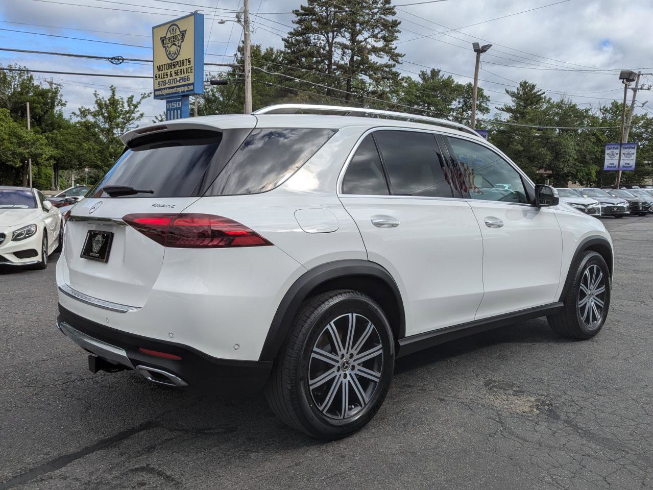 Used 2024 Mercedes-Benz GLE 450 4MATIC image 7