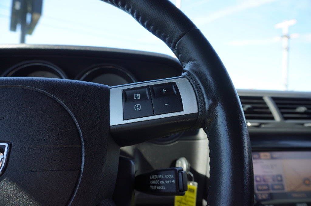 Used 2009 Dodge Challenger SRT8 w/ SRT Option Group II RWD image 20