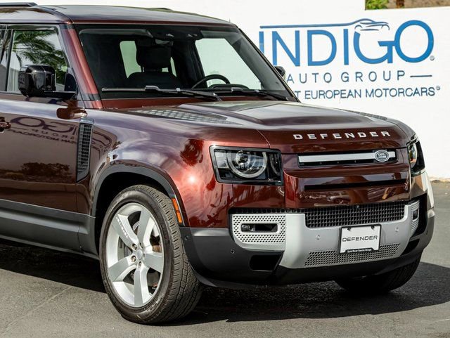 Used 2023 Land Rover Defender 130 First Edition image 5