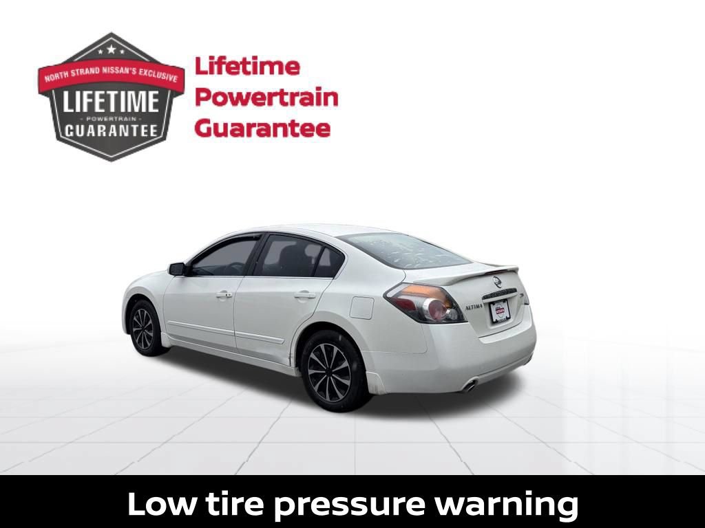 Used 2007 Nissan Altima 2.5 S w/ Technology Pkg FWD image 4