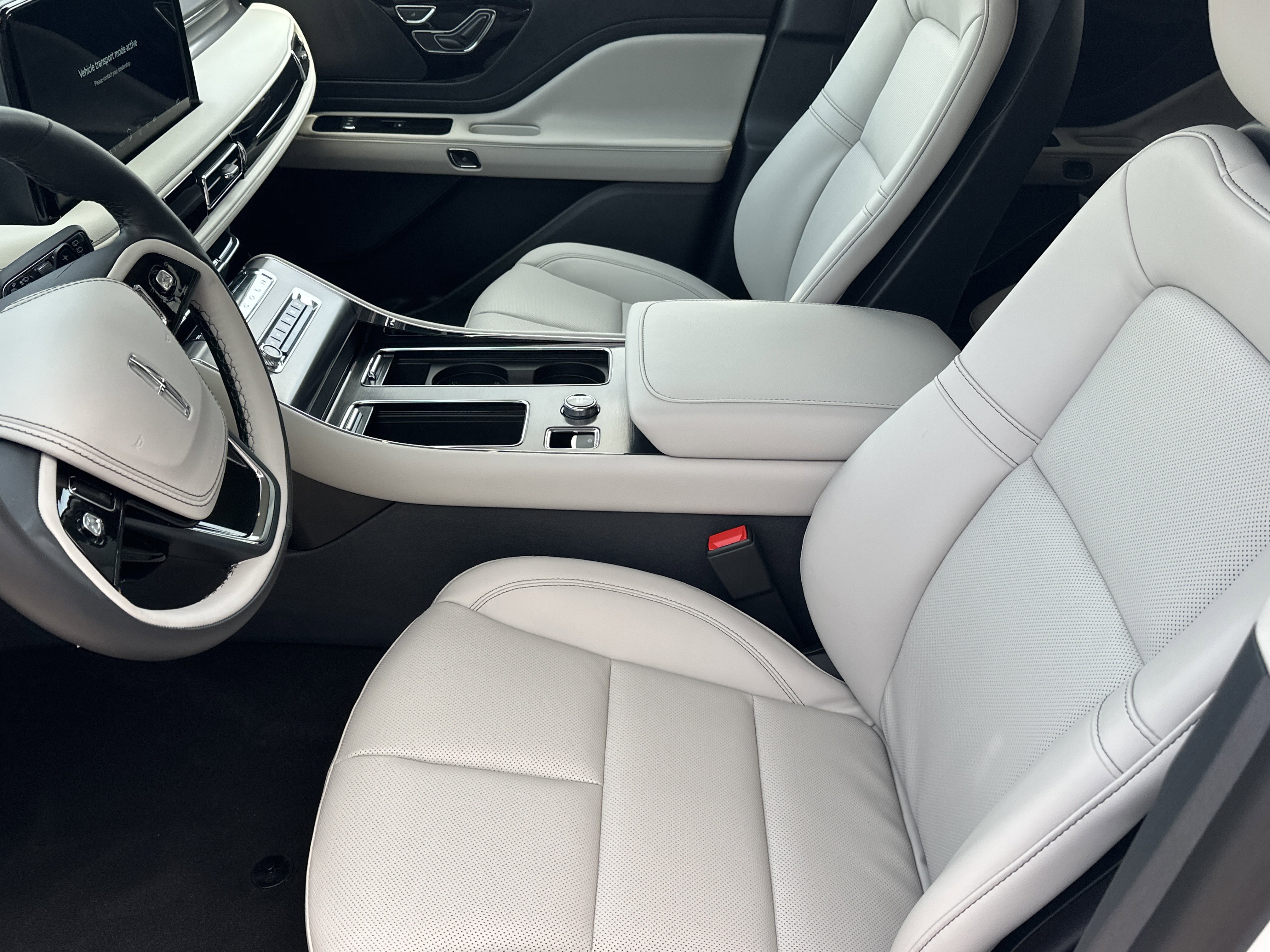 New 2026 Lincoln Aviator 2WD image 16