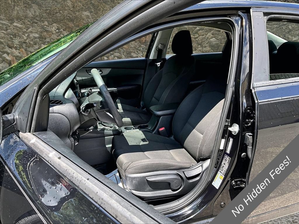Used 2019 Kia Forte LXS FWD image 18