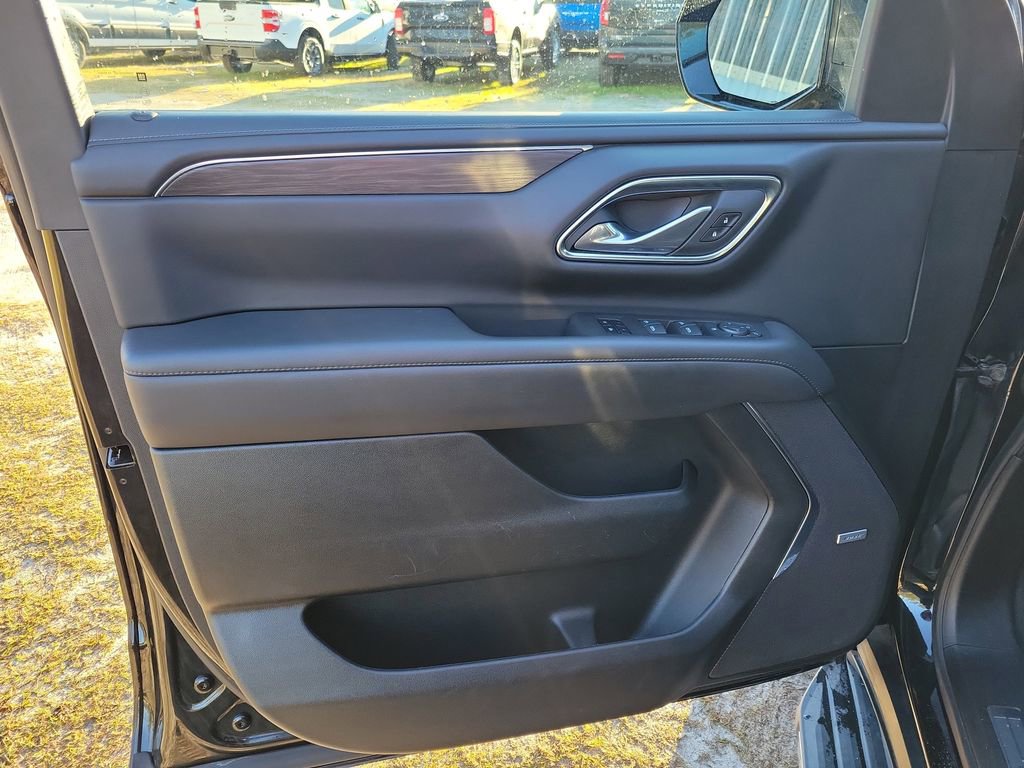 Used 2024 Chevrolet Tahoe LT image 12