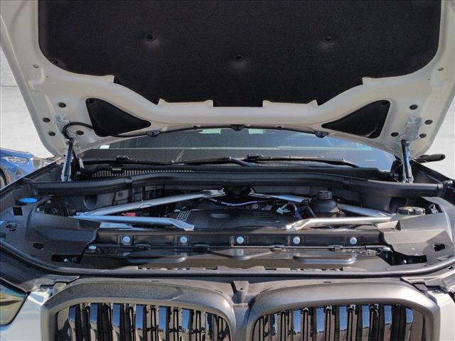 New 2026 BMW X5 xDrive40i w/ M Sport Package image 17