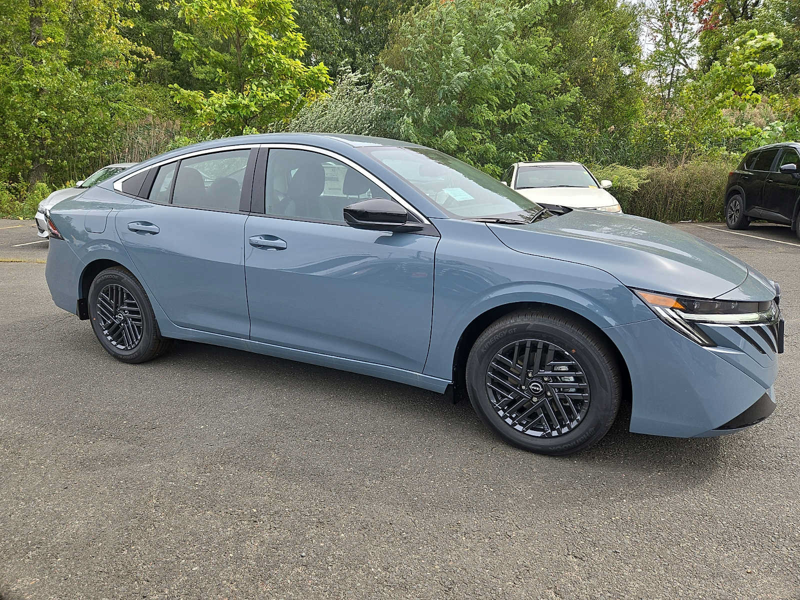 New 2027 Nissan Sentra SV w/ SV Convenience Package FWD image 3