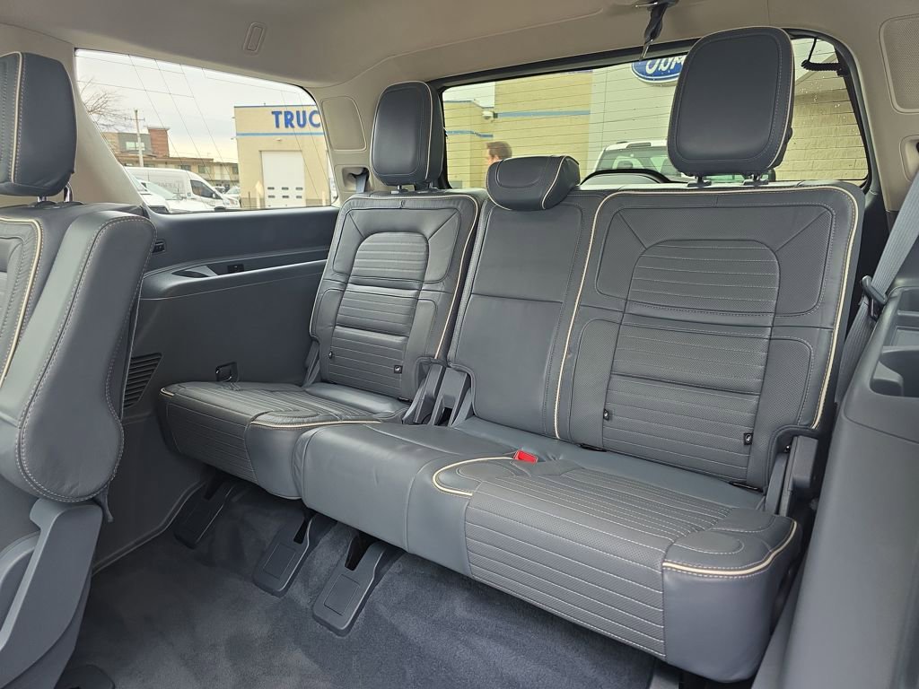 Used 2022 Lincoln Navigator Black Label image 45