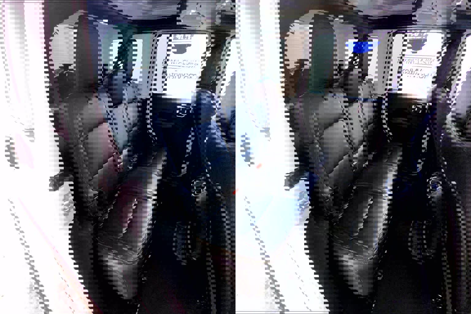 Used 2025 Jeep Wrangler Sahara w/ Safety Group image 19