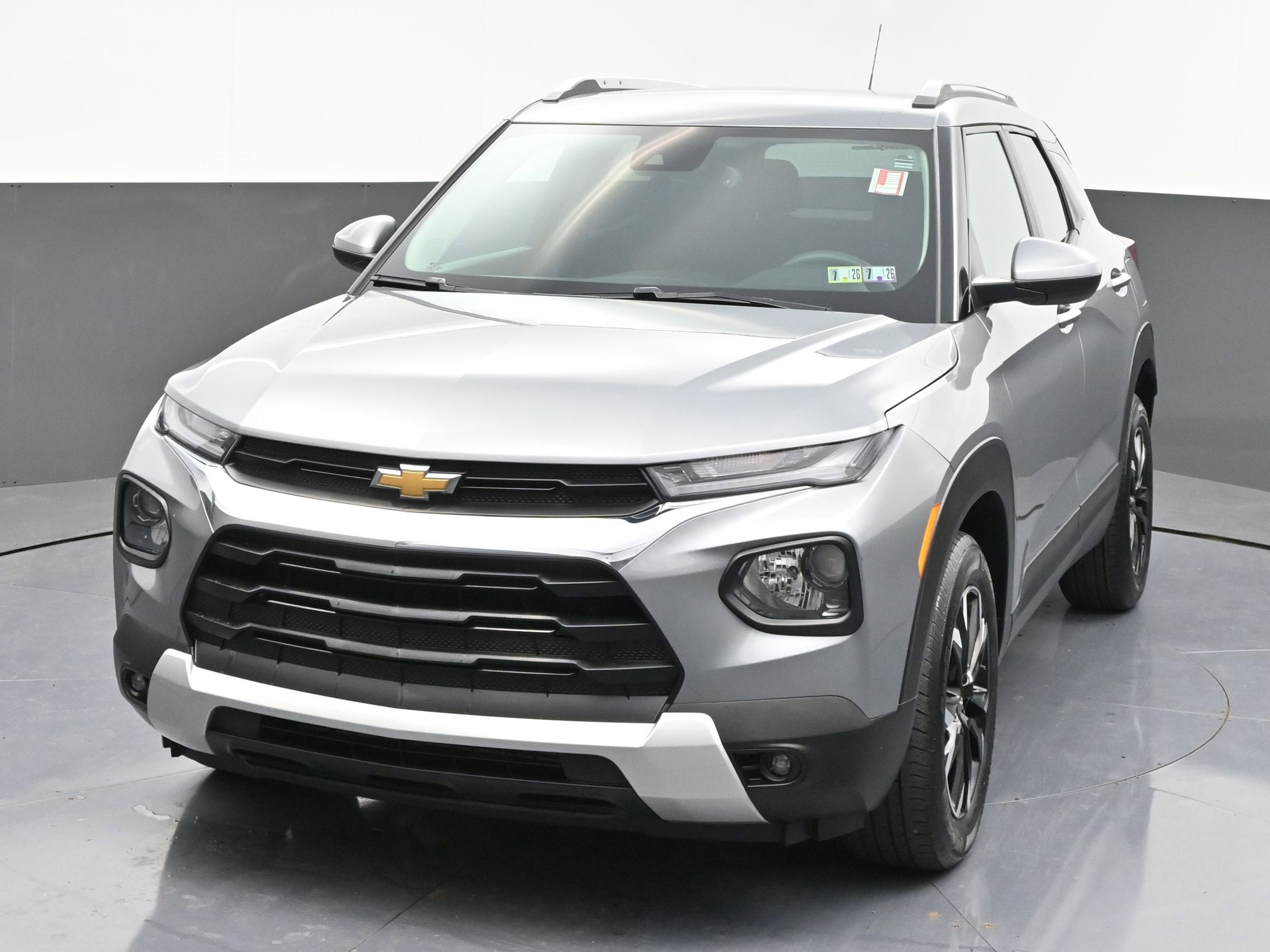 Certified 2023 Chevrolet TrailBlazer LT w/ Convenience Package FWD image 3