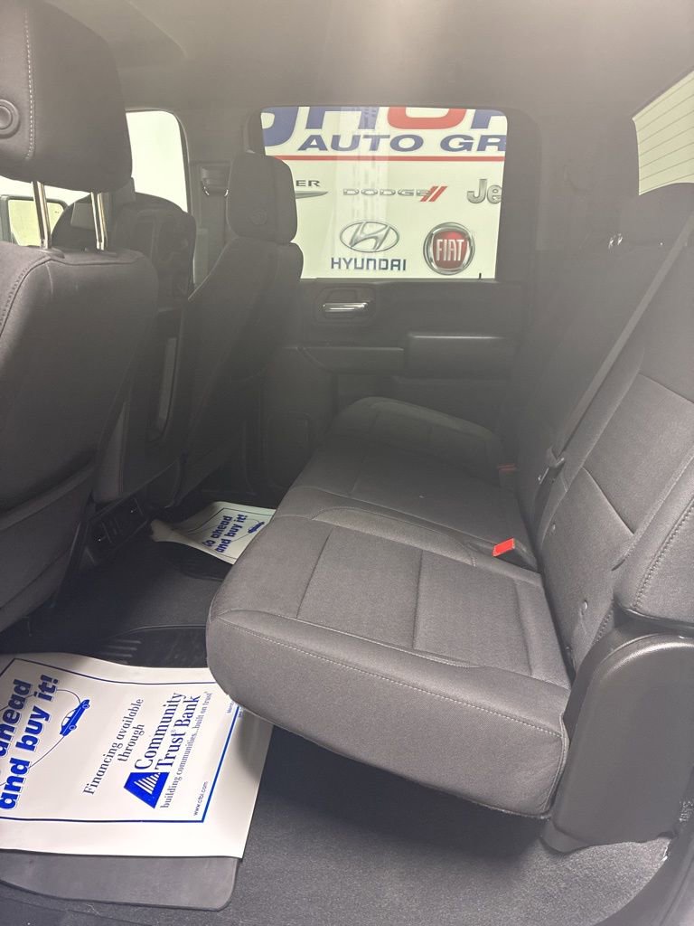 Used 2025 Chevrolet Silverado 2500 Custom w/ Custom Value Package image 21
