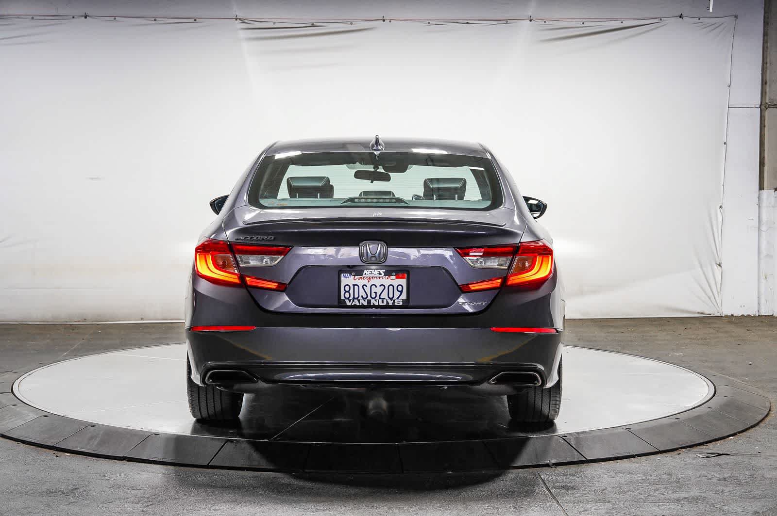 Used 2018 Honda Accord Sport image 3