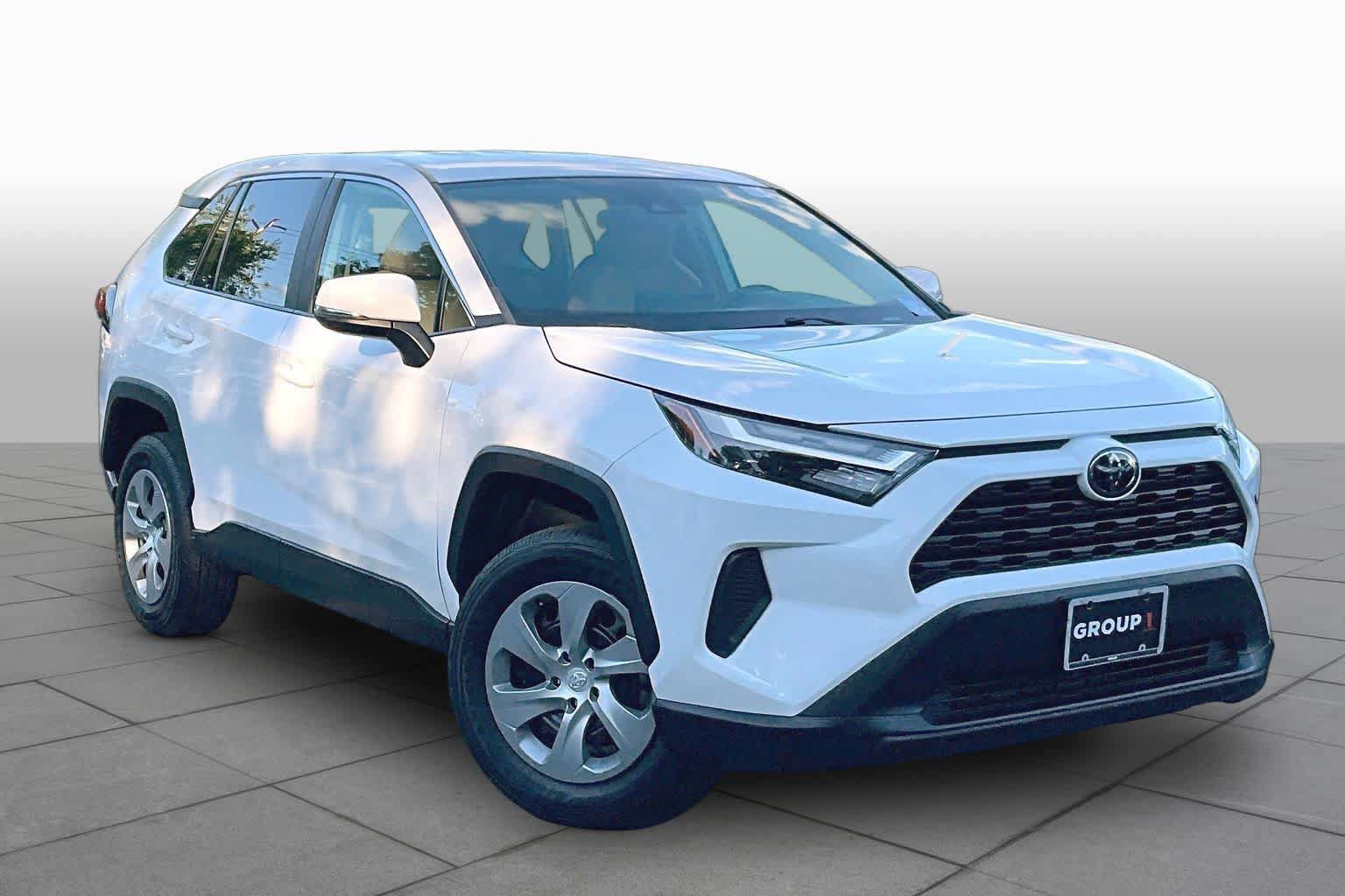 Certified 2023 Toyota RAV4 LE AWD/4WD image 5