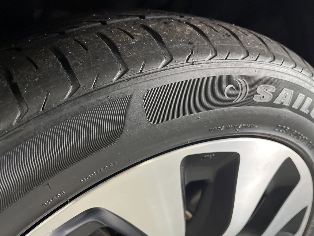 Used 2017 Honda Accord Touring image 13