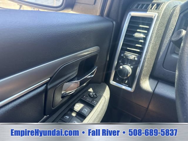 Used 2022 RAM 1500 Classic Warlock AWD/4WD image 30