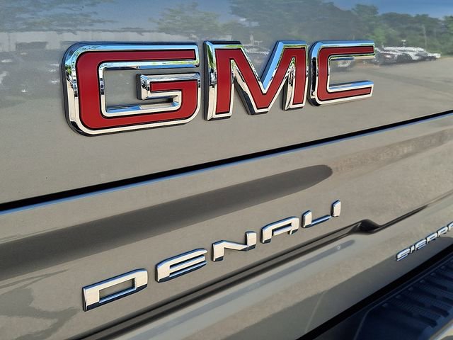 Used 2023 GMC Sierra 1500 Denali w/ Technology Package AWD/4WD image 26