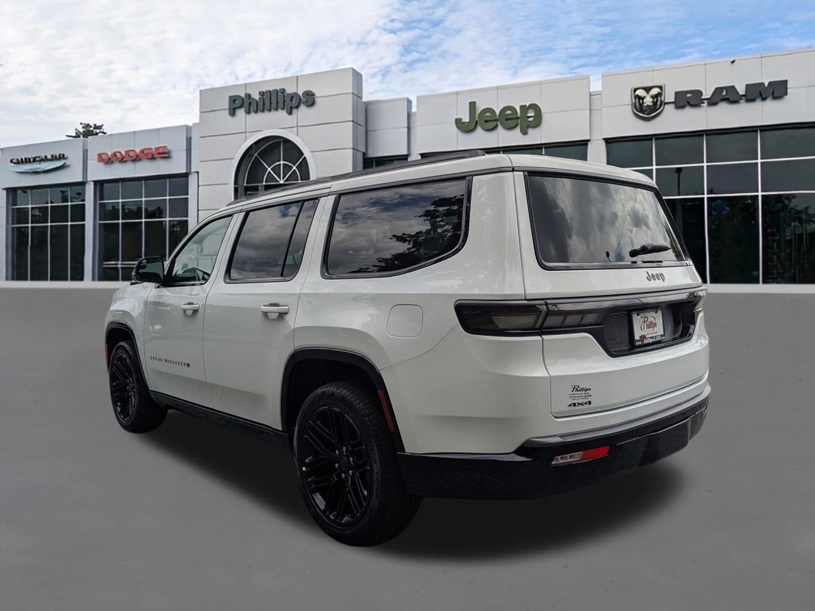 New 2026 Jeep Grand Wagoneer Limited AWD/4WD image 5