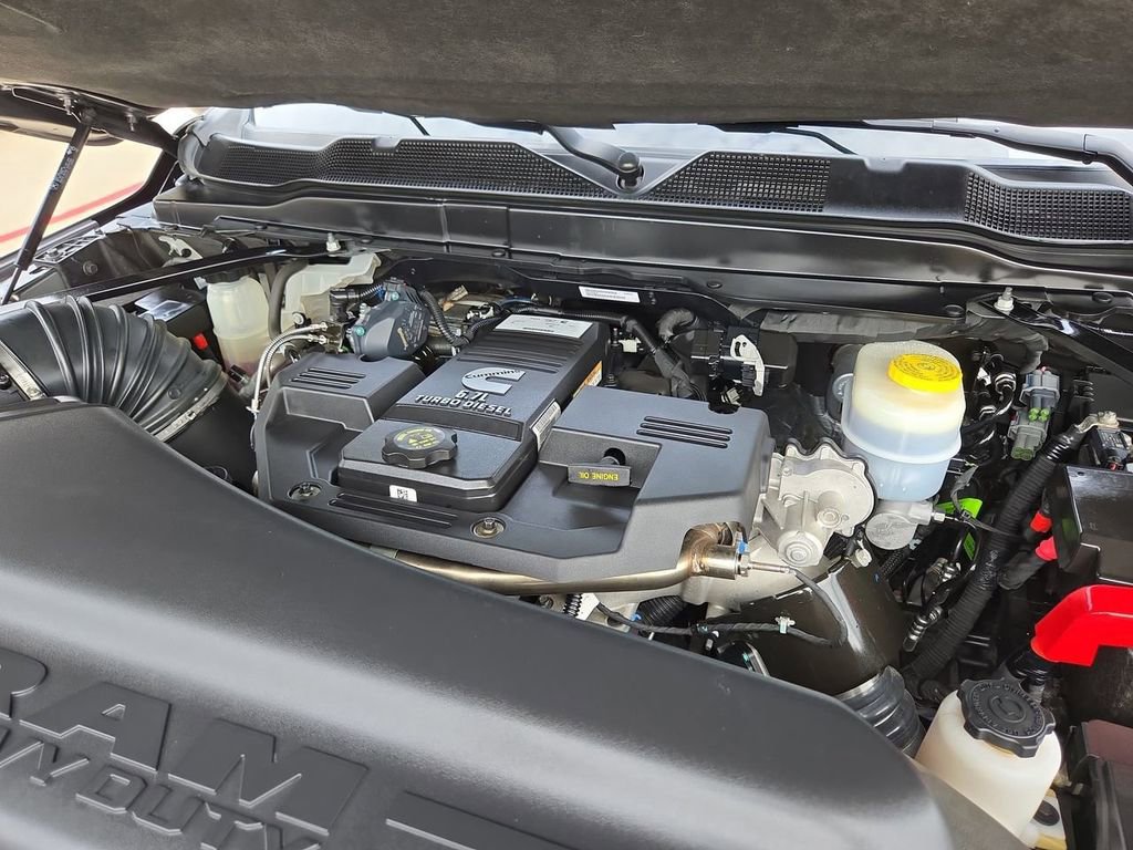 Used 2023 RAM 2500 Limited image 34