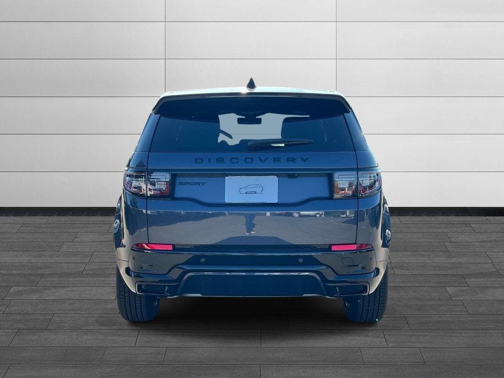 New 2026 Land Rover Discovery Sport Landmark AWD/4WD image 4