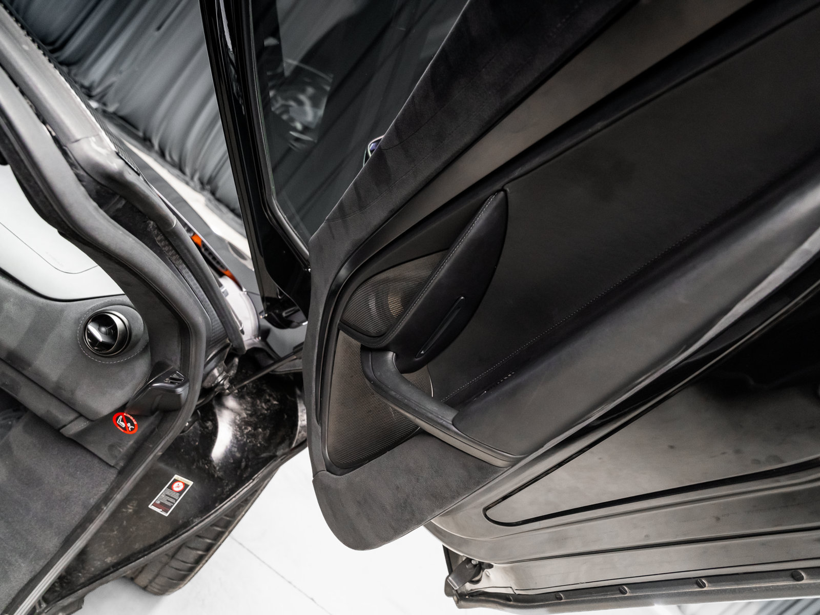Used 2018 McLaren 720S RWD image 69