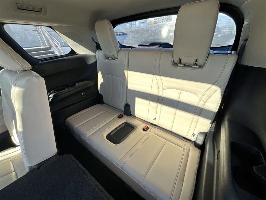 Certified 2023 INFINITI QX60 Luxe w/ Cargo Package image 24