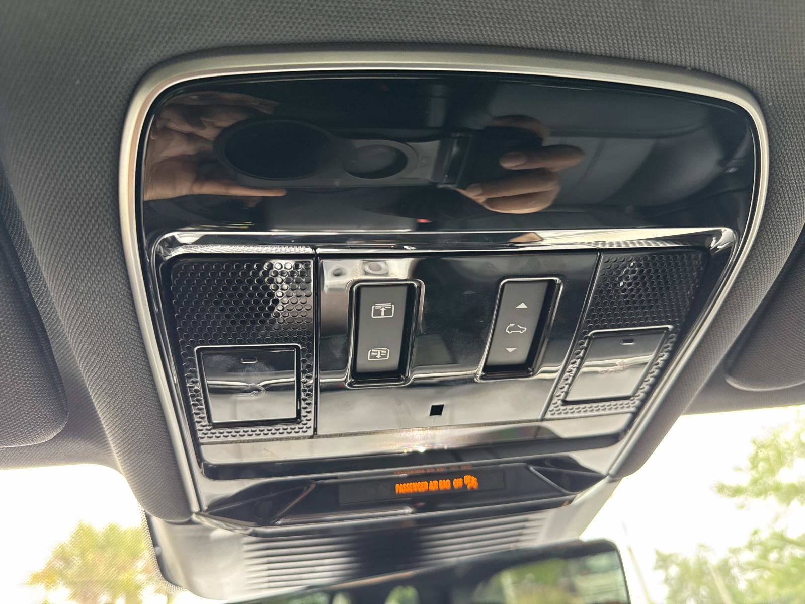 Used 2023 Land Rover Range Rover SE image 28