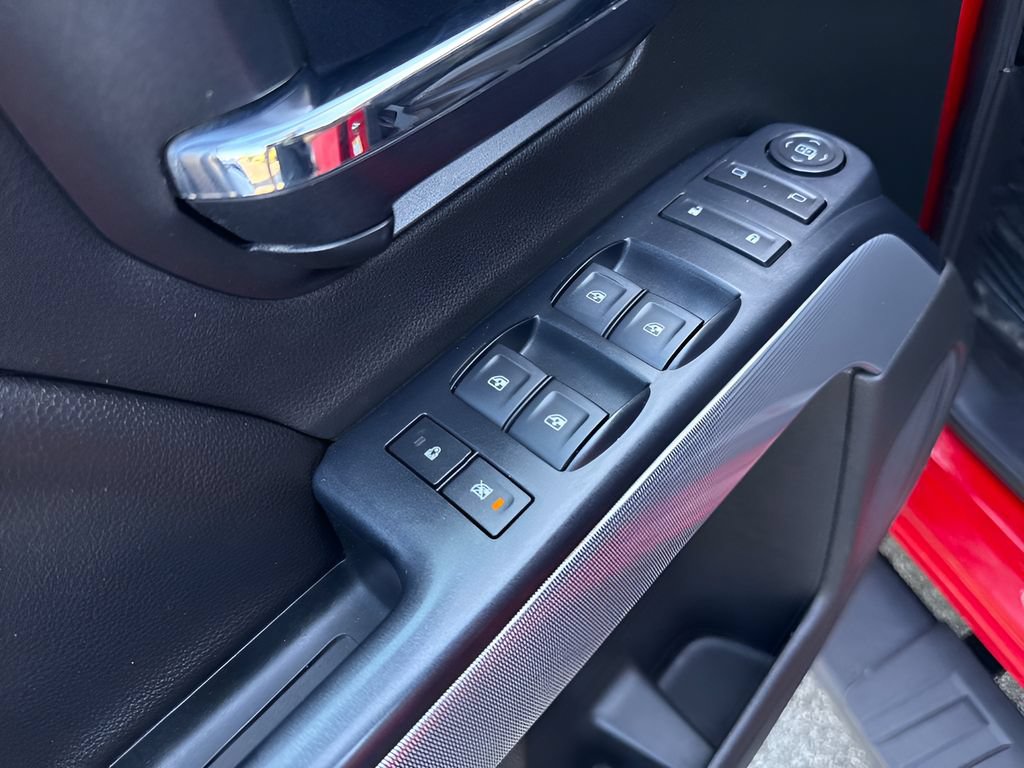 Used 2018 Chevrolet Silverado 1500 LT w/ All Star Edition AWD/4WD image 19
