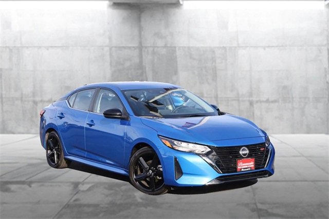 Certified 2025 Nissan Sentra SR image 2