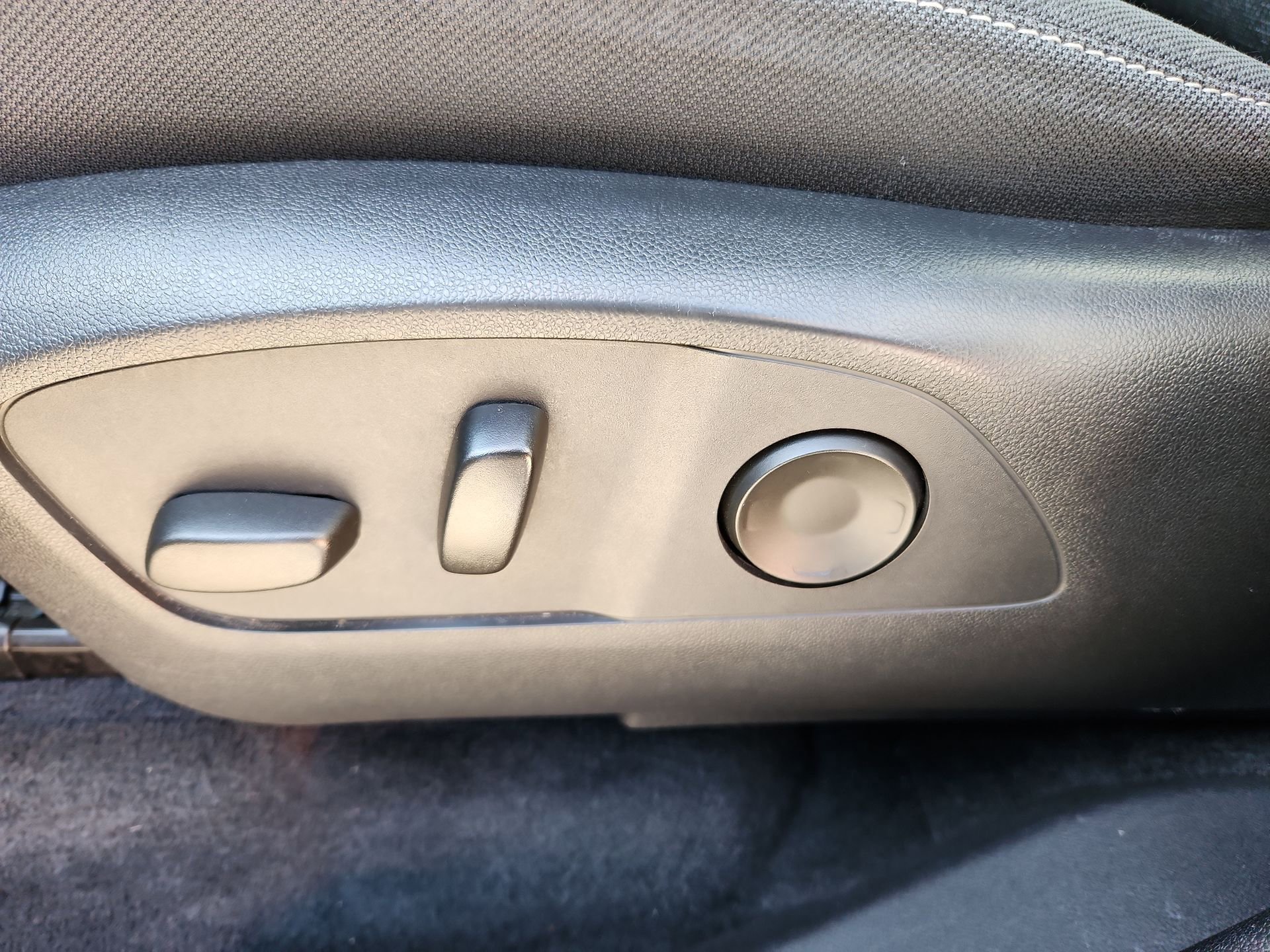 Used 2024 Chevrolet Traverse LT image 17