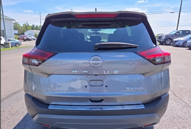 Certified 2023 Nissan Rogue SV w/ SV Premium B Package AWD/4WD image 10