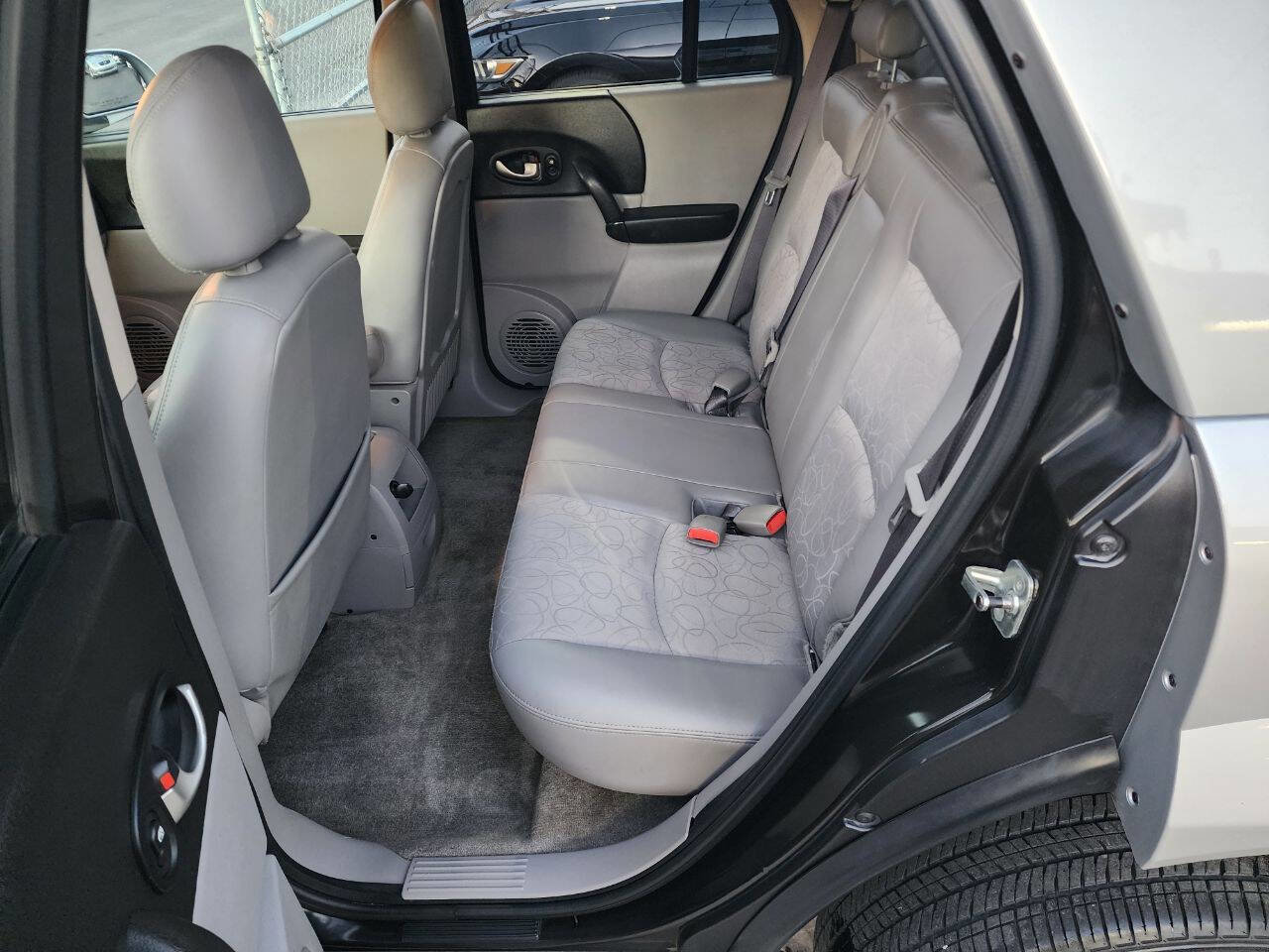 Used 2005 Saturn Vue AWD V6 w/ Comfort Pkg image 23