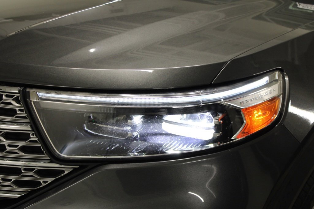 Used 2020 Ford Explorer Limited image 12