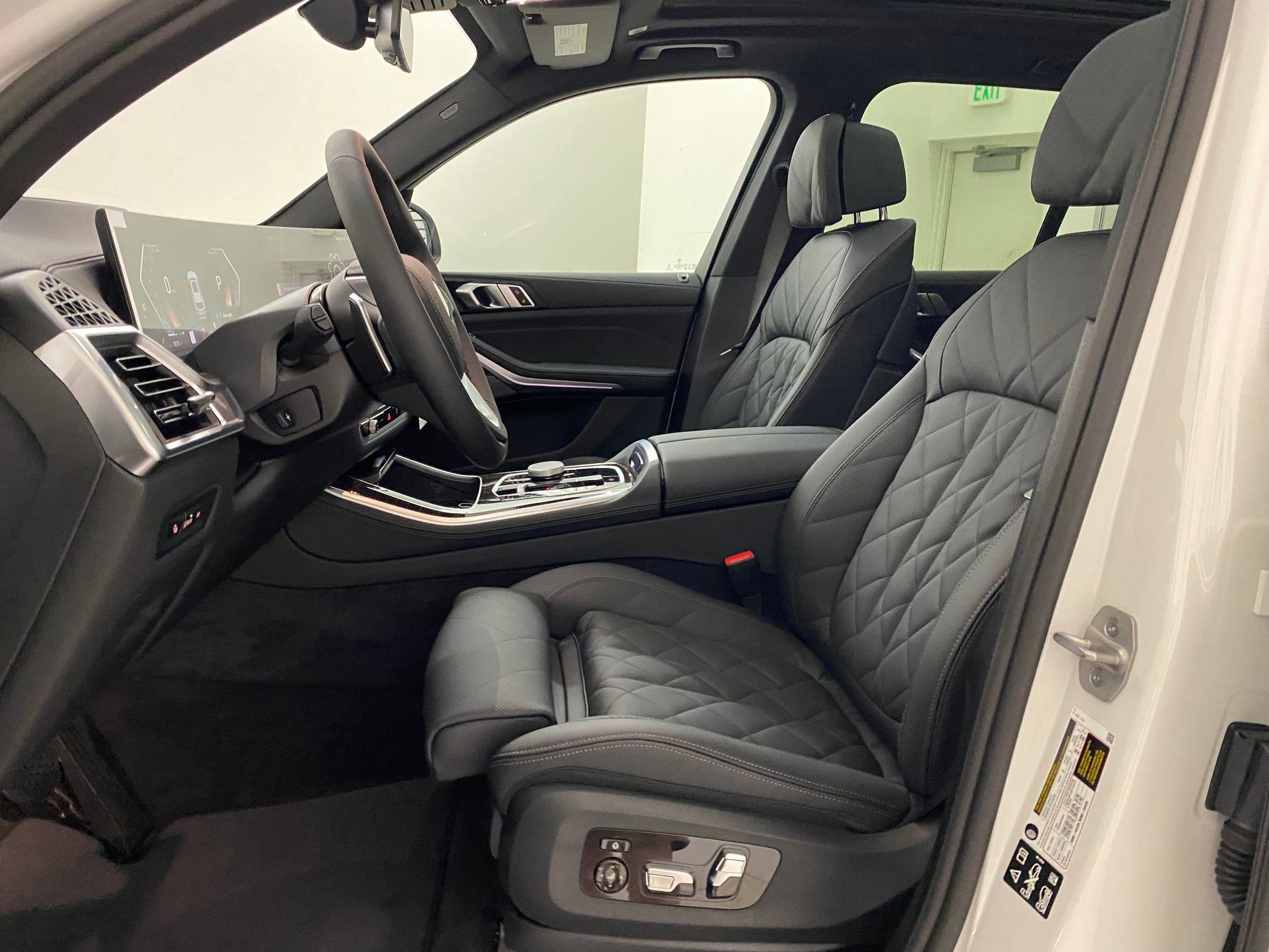 Used 2026 BMW X5 xDrive40i image 4
