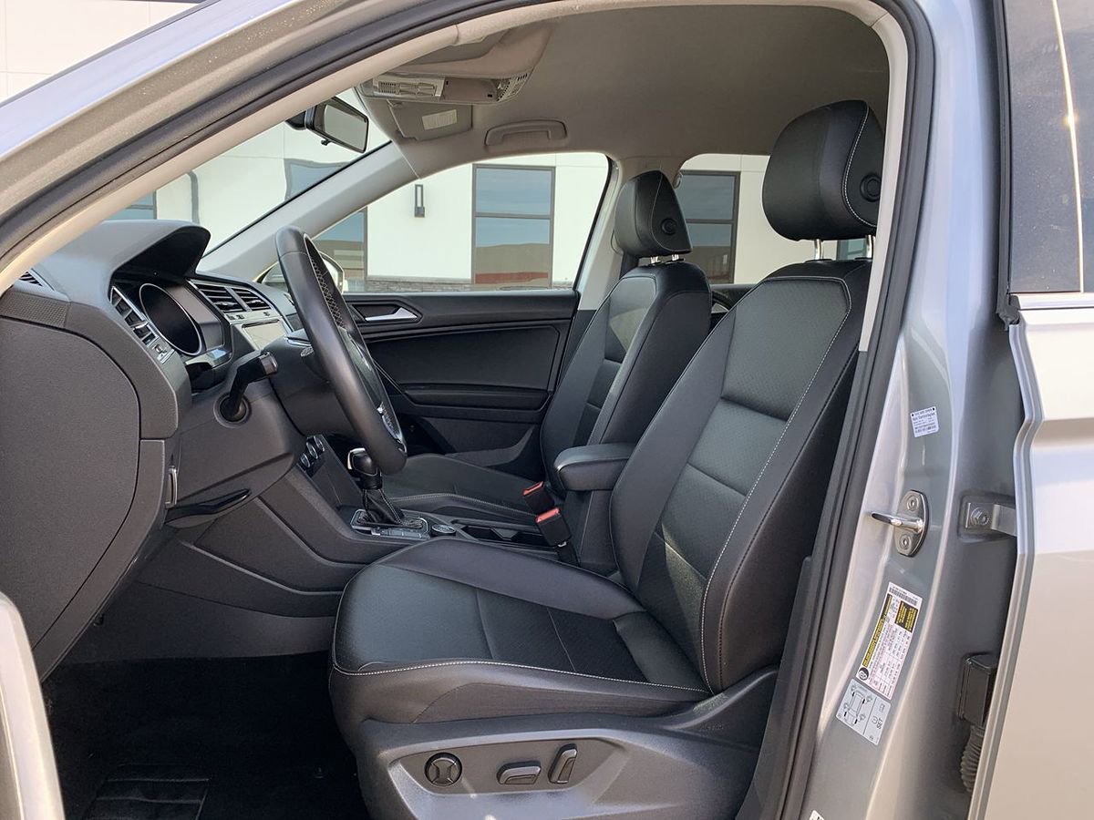Used 2021 Volkswagen Tiguan SE AWD/4WD image 26