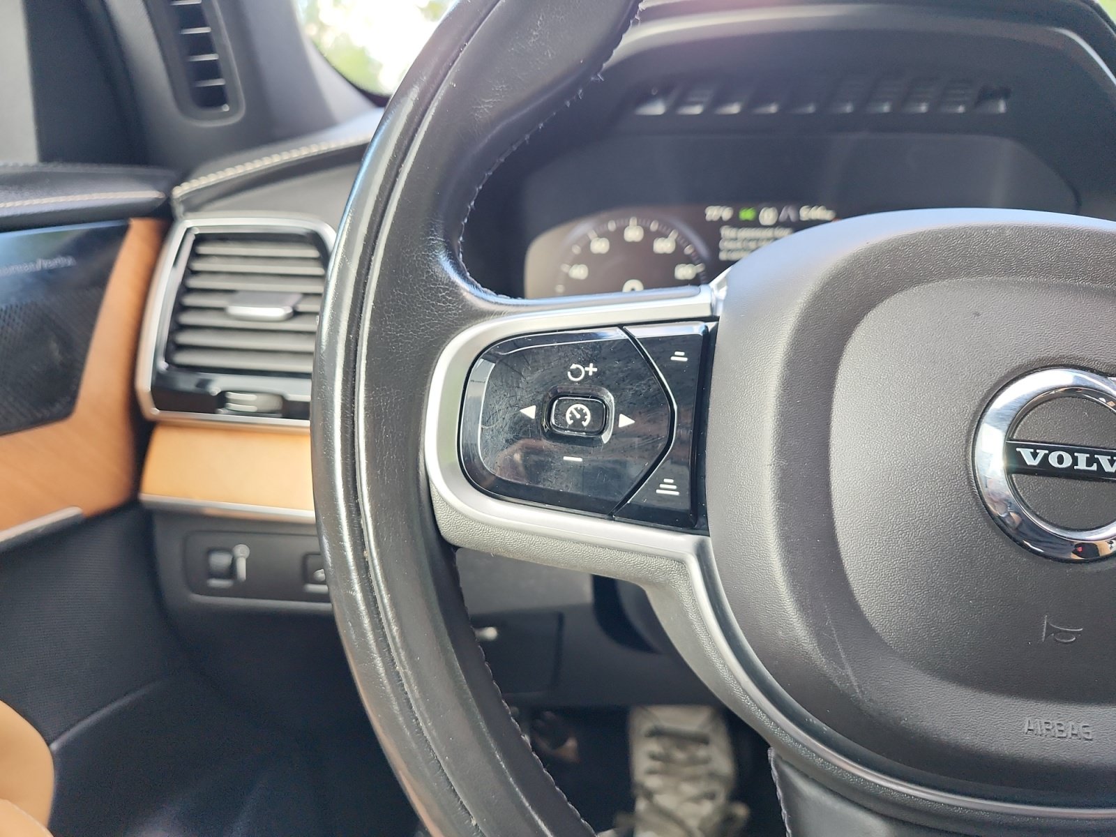 Used 2019 Volvo XC90 T6 Inscription w/ Advanced Package AWD/4WD image 26