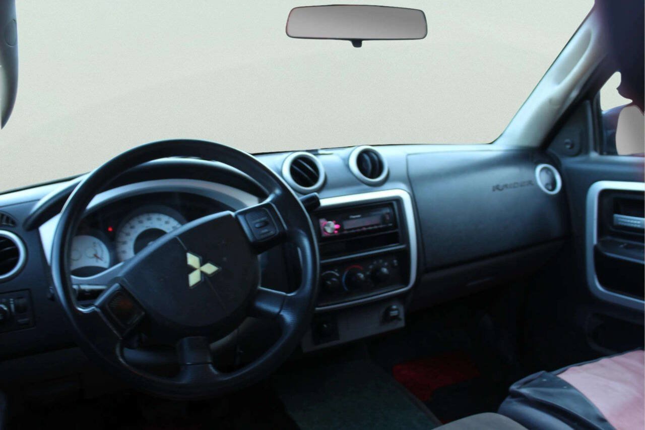 Used 2008 Mitsubishi Raider LS AWD/4WD image 8